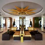 Royal Sun דירה