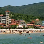 Royal Sun Apartman Napospart